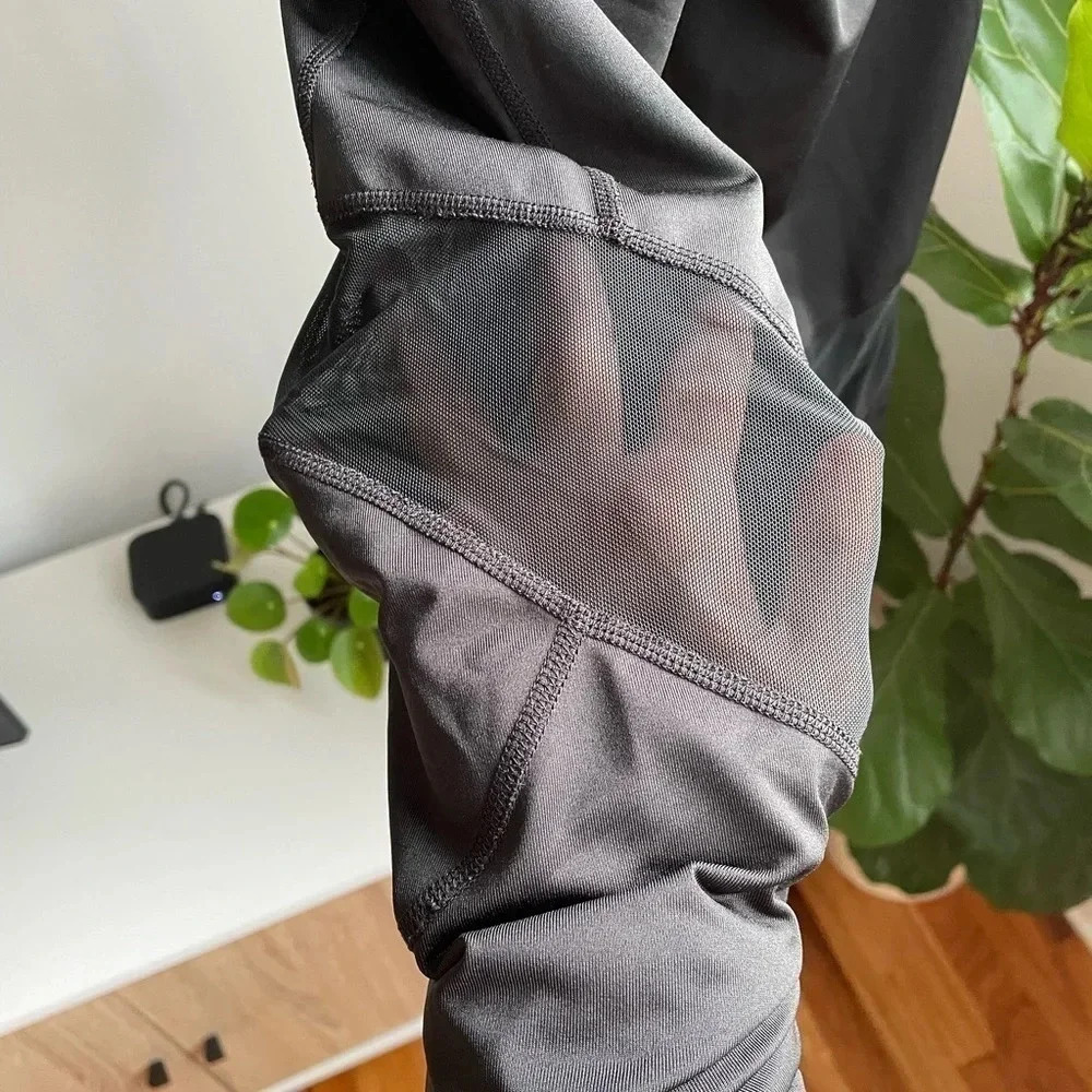 Abercrombie leggings mesh details / size xs - Picture 4 of 6